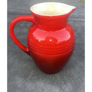 Large LE  CREUSET Red Ombre Cerise Stoneware Pitcher Jug 2 Quart 9" Tall
